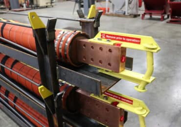 I2r POWER E-Z StacTM trays are designed to keep EAF power cables safe during travel and out of harm’s way on the melt floor